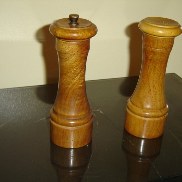 Made in Italy solid wood salt shaker pepper mill set VGU - Picture 2 of 4